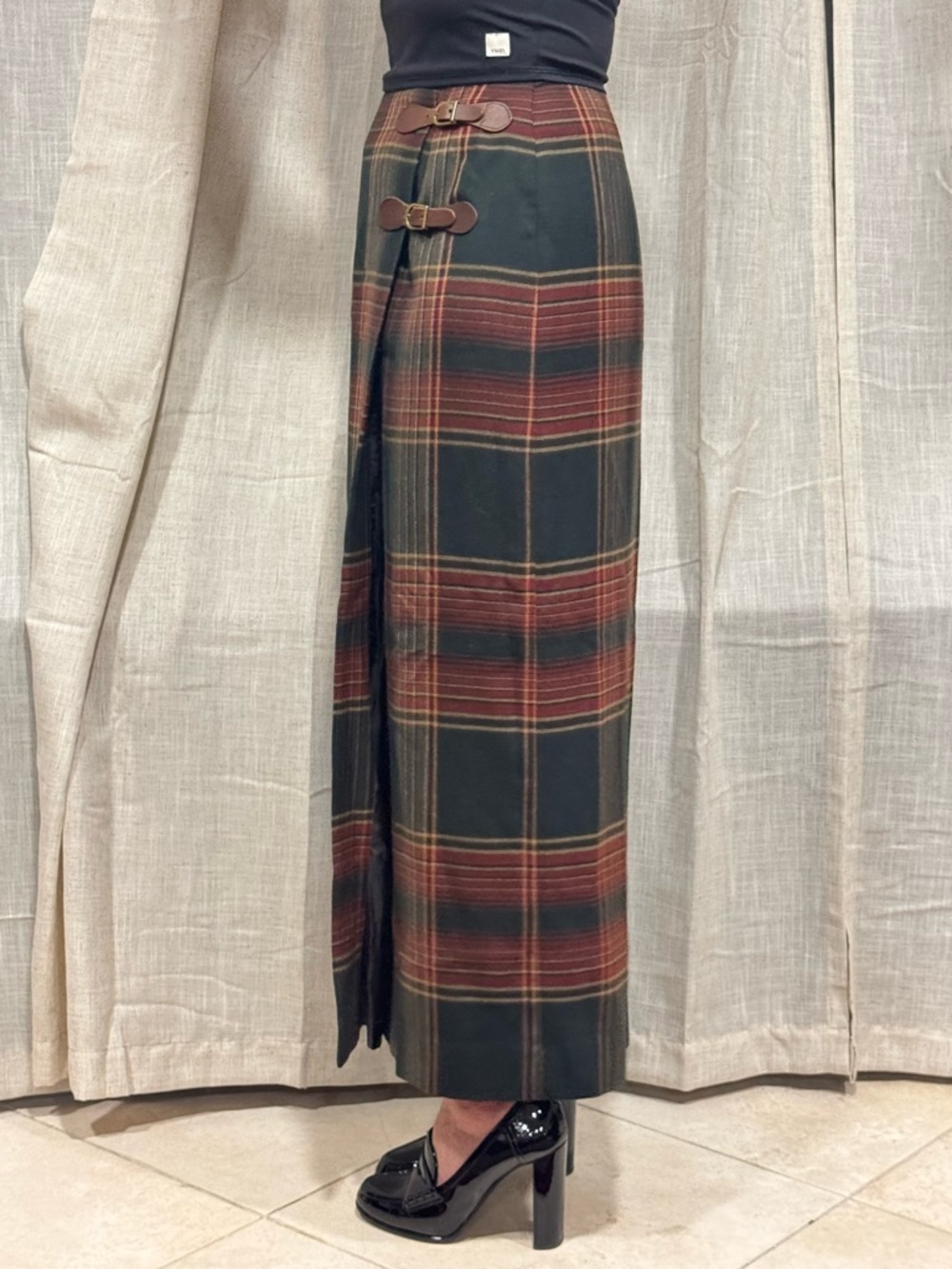 Lauren Ralph Lauren 100% wool plaid wrap skirt leather buckle detail